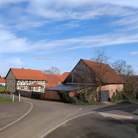 Historischer Hof, Einladend Fuer Mensch Und Tier Schenklengsfeld
